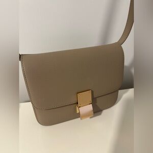 Korean Style Minimalistic Box Bag